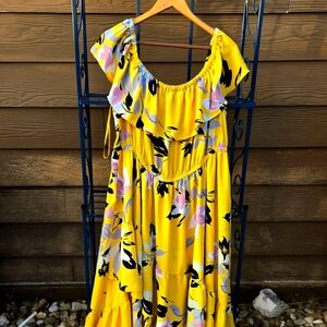 Off The Shoulder's Yellow Floweral dress